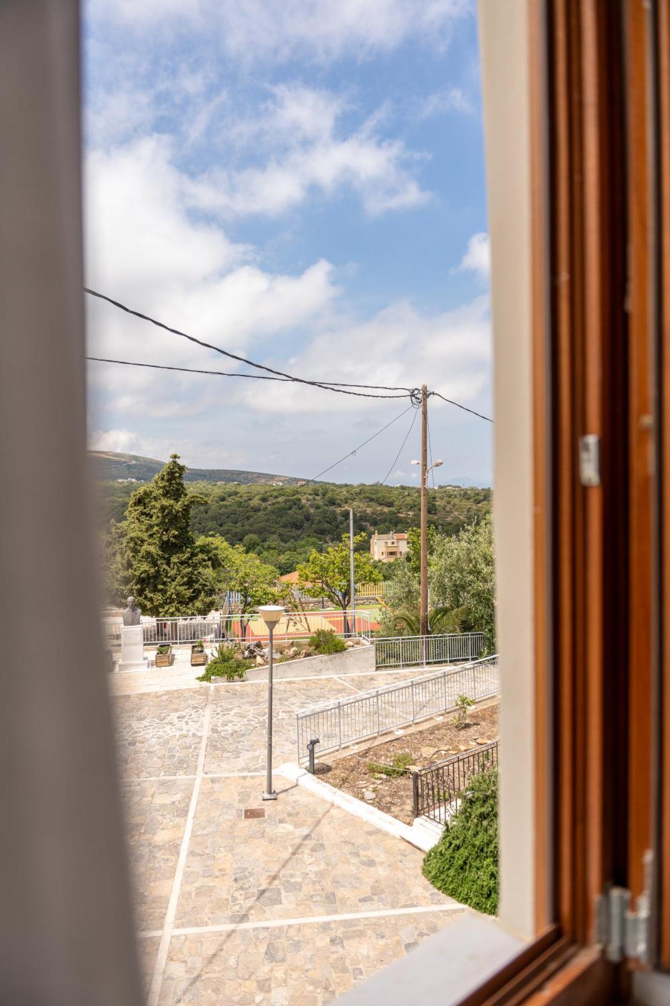 Elia Guesthouse Chromonastiri Khromonastirion Exterior photo
